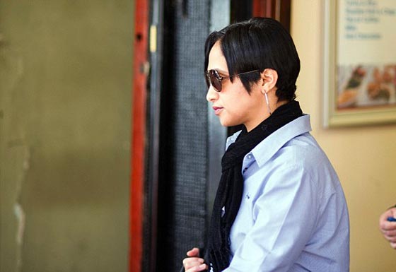 السجن 10 سنوات لامرأة اختطفت رضيعة وربتها 18 عاما كابنتها صورة رقم 3