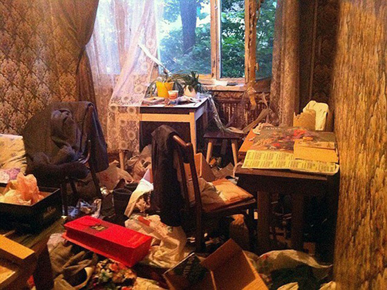 ريّا الروسية تنُوّم صديقتها العجوز.. تقطع راسها بمنشار وتطهوه!! صورة رقم 10