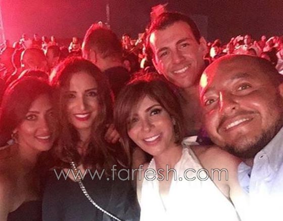 منى زكي تتخلى عن شعرها وتظهر بلوك جديد.. صور صورة رقم 3