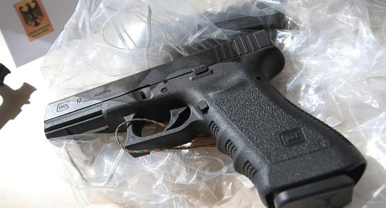 بعد الهجمات الاخيرة.. حزب يميني يؤيد تسليح مواطني المانيا!! صورة رقم 1