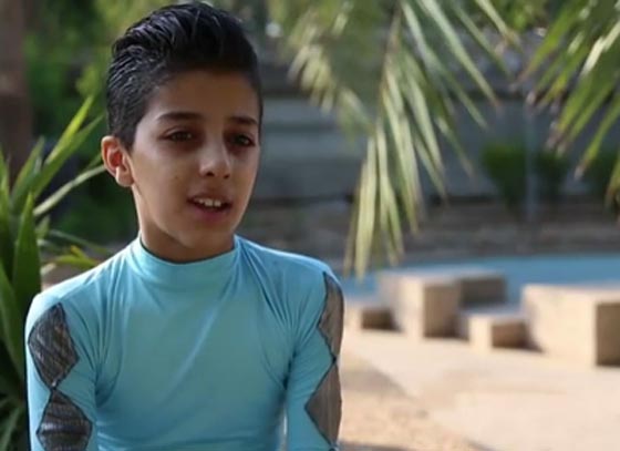 الطفل العنكبوت يحلم بالانطلاق من قفص غزة الى العالم صورة رقم 2 الطفل العنكبوت يحلم بالانطلاق من قفص غزة الى العالم صورة رقم 2