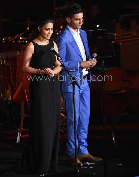 صور محمد عساف مع شقراء شهيرة، ولمن غنّى 