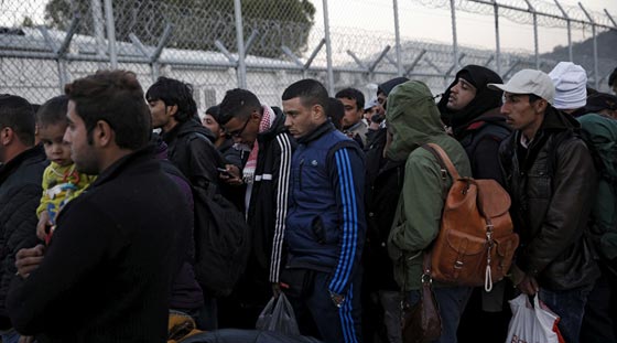 اللاجئون فريسة مثالية للاستغلال من عصابات المافيا في الفجور والمخدرات صورة رقم 5