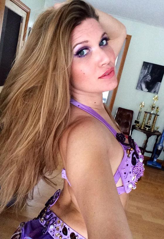  محاولة للتشهير بسياسية مصرية اخوانية بفيديو رقص عالواحدة ونص! صورة رقم 6