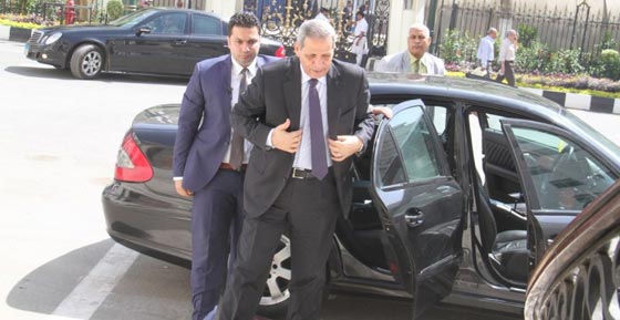 وزراء مصر.. سيارات فارهة وقصور من رخام والشعب مطالب بشد الحزام  صورة رقم 6