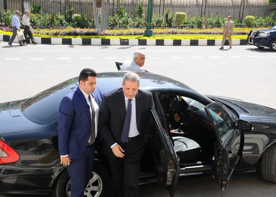 وزراء مصر.. سيارات فارهة وقصور من رخام والشعب مطالب بشد الحزام  صورة رقم 11