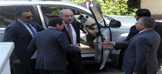 وزراء مصر.. سيارات فارهة وقصور من رخام والشعب مطالب بشد الحزام  صورة رقم 12