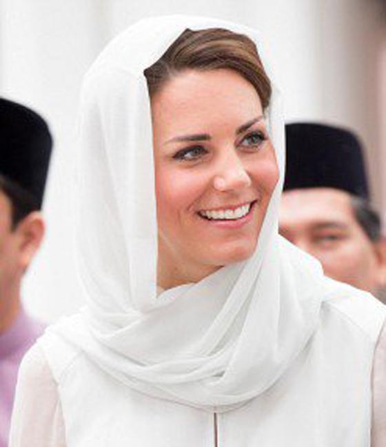 ملكات واميرات العالم بالحجاب: ديانا، رانيا، كيت ميدلتون وملكة اسبانيا صورة رقم 6
