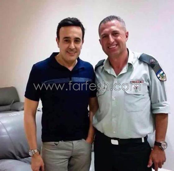 صورة صابر الرباعي مع ضابط إسرائيلي تشعل الغضب وهذا هو ردّه صورة رقم 1