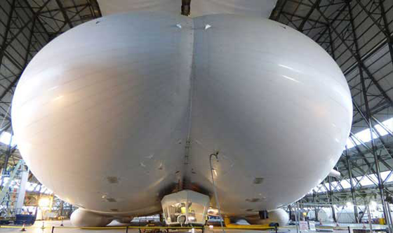 اكبر طائرة في العالم تنهي اول رحلة لها في لندن.. صور صورة رقم 2 اكبر طائرة في العالم تنهي اول رحلة لها في لندن.. صور صورة رقم 2