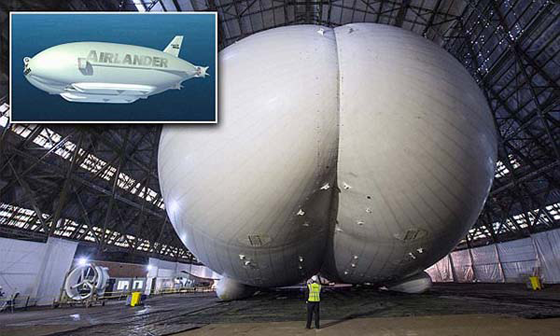 اكبر طائرة في العالم تنهي اول رحلة لها في لندن.. صور صورة رقم 3 اكبر طائرة في العالم تنهي اول رحلة لها في لندن.. صور صورة رقم 3