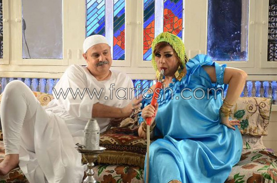 هجوم على فيديو فيفي عبده ( ما بحبش ضرة): احترمي سنّك يا عجوز! صورة رقم 11