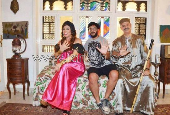 هجوم على فيديو فيفي عبده ( ما بحبش ضرة): احترمي سنّك يا عجوز! صورة رقم 14
