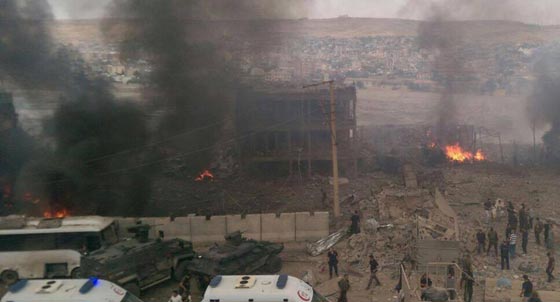 9 قتلى وعشرات الجرحى في تفجير سيارة مفخخة جنوب تركيا صورة رقم 2 9 قتلى وعشرات الجرحى في تفجير سيارة مفخخة جنوب تركيا صورة رقم 2