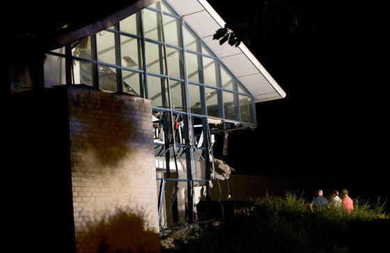 انفجار عنيف يهز مركزا رياضيا في بلجيكا يوقع قتيلا وعددا من الجرحى صورة رقم 6