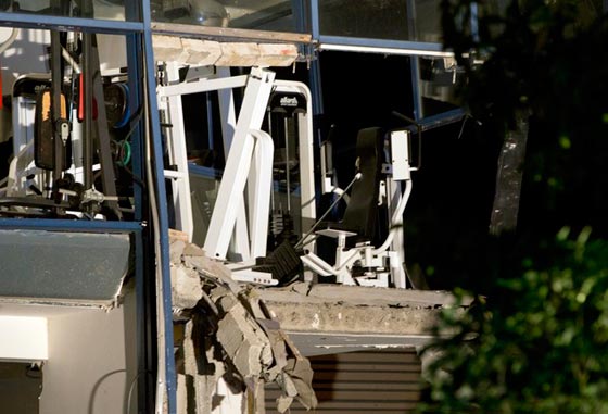 انفجار عنيف يهز مركزا رياضيا في بلجيكا يوقع قتيلا وعددا من الجرحى صورة رقم 10