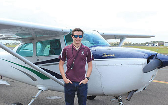 شاب استرالي يدخل الطائرة برحلة حول العالم بطائرة بمحرك واحد صورة رقم 1 شاب استرالي يدخل الطائرة برحلة حول العالم بطائرة بمحرك واحد صورة رقم 1