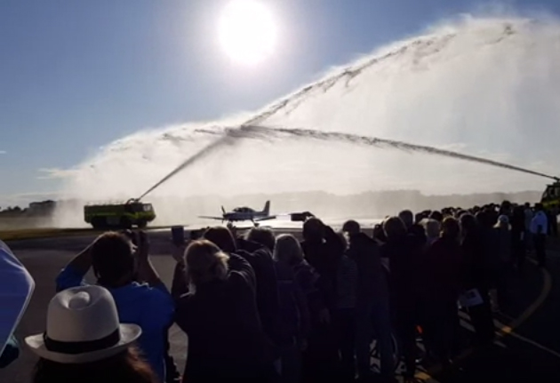 شاب استرالي يدخل الطائرة برحلة حول العالم بطائرة بمحرك واحد صورة رقم 2 شاب استرالي يدخل الطائرة برحلة حول العالم بطائرة بمحرك واحد صورة رقم 2