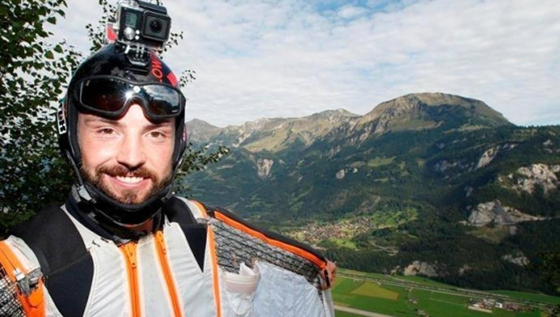 شاهد كيف لقي المغامر الطائر حتفه على جبال الالب صورة رقم 9 شاهد كيف لقي المغامر الطائر حتفه على جبال الالب صورة رقم 9