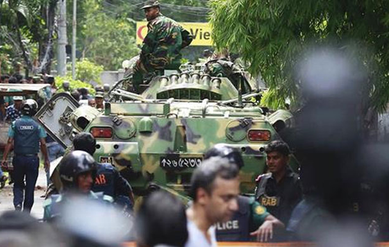 اغتيال العقل المدبر لهجمات بنغلادش و3 متشددين صورة رقم 2 اغتيال العقل المدبر لهجمات بنغلادش و3 متشددين صورة رقم 2