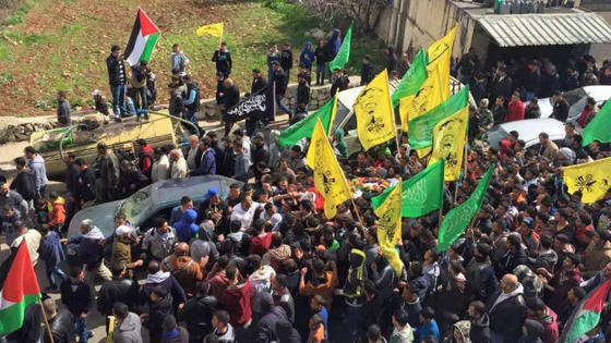 هل هي شرارة انتفاضة؟.. مواجهة عنيفة بين الاحتلال وشبان فلسطينيين صورة رقم 11