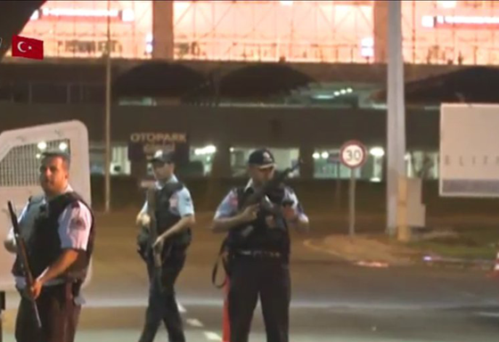 هجوم صاروخي على مطار ديار جنوب شرقي تركيا صورة رقم 3 هجوم صاروخي على مطار ديار جنوب شرقي تركيا صورة رقم 3