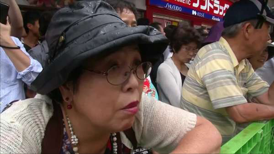 نهر من المحتفلين بمهرجان السامبا يتدفقون الى العاصمة اليابانية صورة رقم 3 نهر من المحتفلين بمهرجان السامبا يتدفقون الى العاصمة اليابانية صورة رقم 3