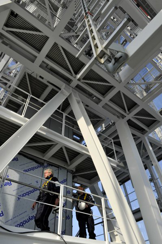 رجل اعمال يتخلى عن شركته ويكتبها باسماء موظفيه لانهم الأفضل صورة رقم 9 رجل اعمال يتخلى عن شركته ويكتبها باسماء موظفيه لانهم الأفضل صورة رقم 9