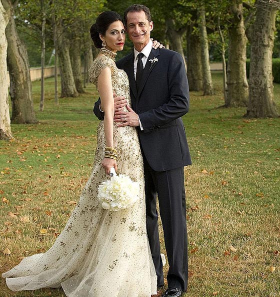 فضائح زوج مستشارتها الاولى اعادت فتح النيران على كلينتون صورة رقم 6