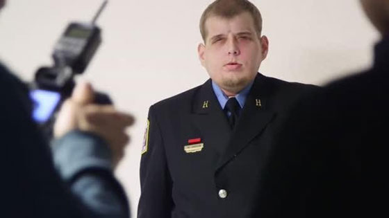 اول عملية زراعة وجه لرجل اطفاء امريكي تتكلل بالنجاح صورة رقم 6