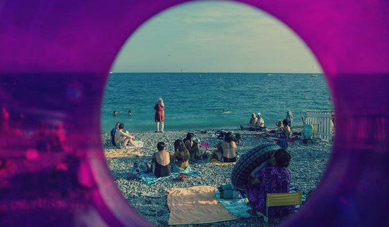 شجار وضرب ولكم على شاطئ فرنسي بسبب خلع الملابس!  صورة رقم 3