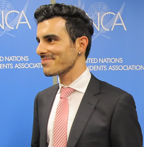 شاب  سوري مثلي يطالب المجتمع الدولي بمساعدته صورة رقم 4