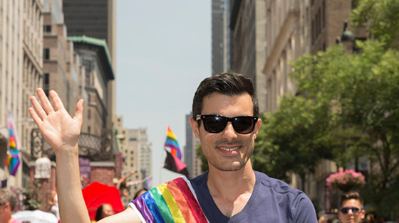 شاب  سوري مثلي يطالب المجتمع الدولي بمساعدته صورة رقم 10