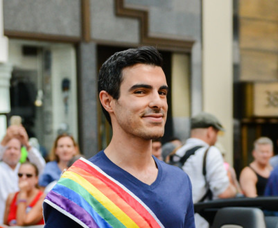 شاب  سوري مثلي يطالب المجتمع الدولي بمساعدته صورة رقم 13