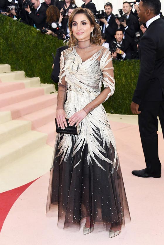 في ذكرى ميلاد الملكة رانيا: صور عائلية مميزة نشرتها ملكة الاردن صورة رقم 17 في ذكرى ميلاد الملكة رانيا: صور عائلية مميزة نشرتها ملكة الاردن صورة رقم 17