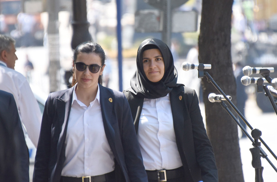 شاهد اول شرطية تركية محجبة.. بالصور والفيديو صورة رقم 3