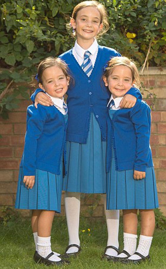 صور وفيديو الطفلتين التوأم روبي وروزي في المدرسة بعد عملية فصلهما صورة رقم 4 صور وفيديو الطفلتين التوأم روبي وروزي في المدرسة بعد عملية فصلهما صورة رقم 4