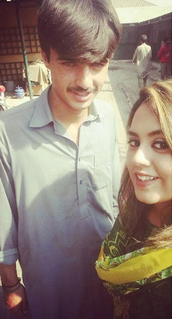 بائع الشاي الذي اشعل تويتر يستعد لتصوير اول مشهد تمثيلي له في دبي صورة رقم 4