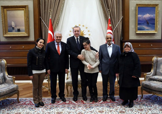 هكذا كرّم اردوغان فتاة تركية معاقة قالت له احبك كثيرا على تويتر صورة رقم 1