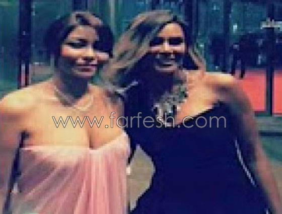 مُقدم برنامج يصف شيرين عبد الوهاب بـ(بنت القلعة) وينتقد فستانها.. فيديو صورة رقم 4