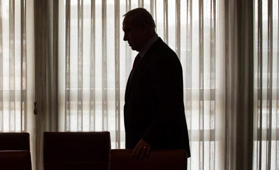 الشرطة تنهي 3 ساعات من التحقيق مع نتنياهو بشبهة الفساد والرشوة صورة رقم 3