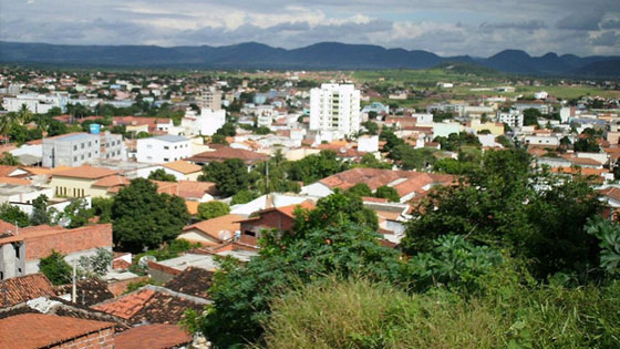 فتح تحقيق مع رئيس بلدية برازيلي سلّم مفاتيح مدينته الى الله!! صورة رقم 3