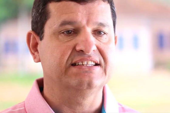 فتح تحقيق مع رئيس بلدية برازيلي سلّم مفاتيح مدينته الى الله!! صورة رقم 7