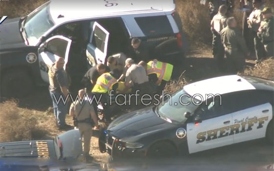 شرطي ينقذ امرأة مغتصبة في محطة وقود فتسرق سيارته وتهرب! فيديو صورة رقم 2