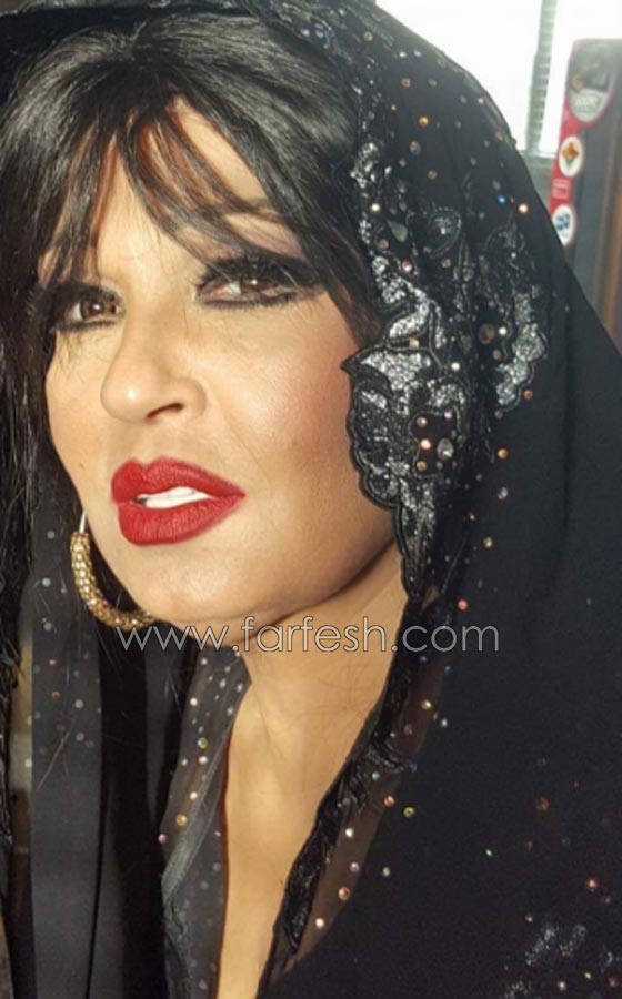 فيفي عبده تحتفل بعيد ميلاد الفنانة نادية لطفي في المستشفى صورة رقم 3