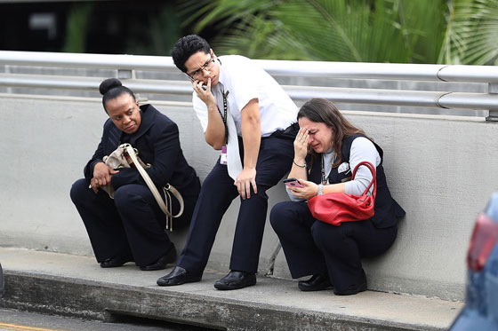 فيديو لمنفذ الاعتداء على مطار فلوريدا وهو يطلق النار وحالة فزع وارتباك صورة رقم 19