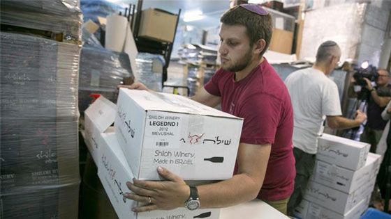 لاول مرة.. (صنع في المستوطنات) وسم على المنتجات الاسرائيلية بباريس صورة رقم 5