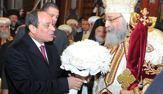 السيسي يهنئ البابا تواضروس ويعلن عن بناء اكبر كنيسة ومسجد متجاورين صورة رقم 1