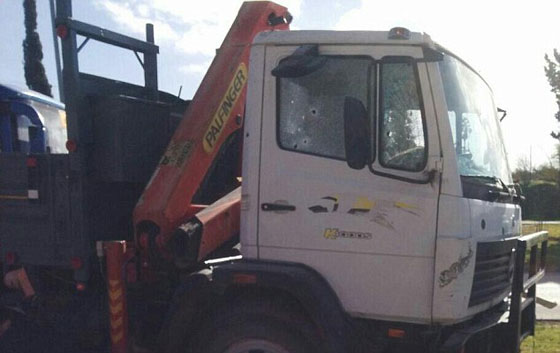 لماذا هرب الجنود الاسرائيليون ولم يوجهوا لدى تنفيذ عملية الدهس! فيديو صورة رقم 8