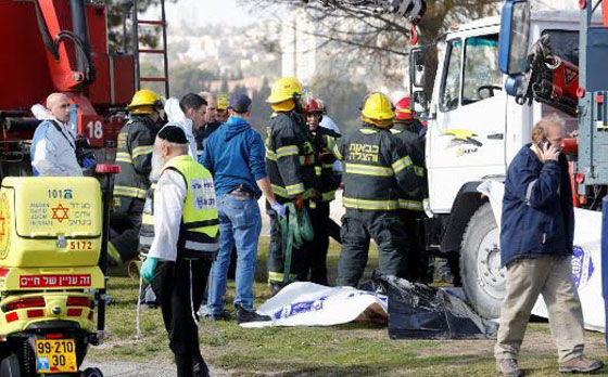 لماذا هرب الجنود الاسرائيليون ولم يوجهوا لدى تنفيذ عملية الدهس! فيديو صورة رقم 27